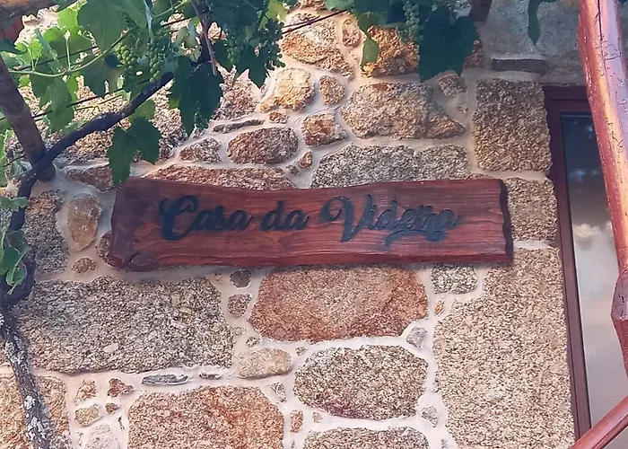 Casa Largo S Lourenco E Casa Da Videira